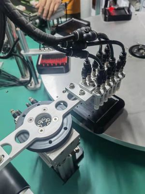 Máquina automática de impressão por tela UV para placas planas e capas