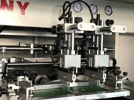 Máquina de serigrafia de garrafas de mascara sem registo mecânico ou óptico