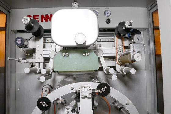 Máquina de estampagem automática a quente de 1 cor 3000 pcs/hr