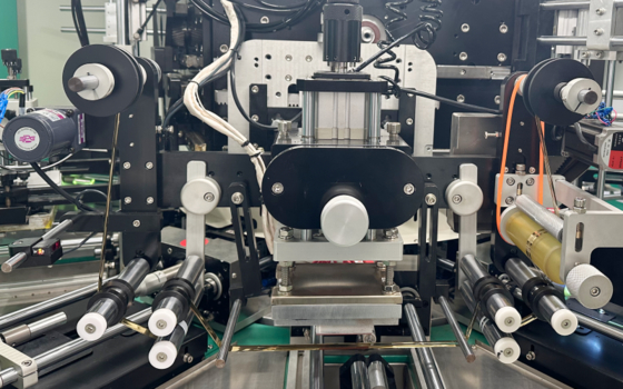 Máquina de impressão UV automática de tubo macio de 6 cores 80 pcs/min