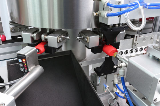 2Kw 220VAC Máquina de rotulagem de batom controlada por PLC com 60-90 peças/min
